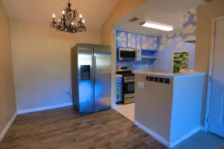 Photo #5: 20010698 Listing 