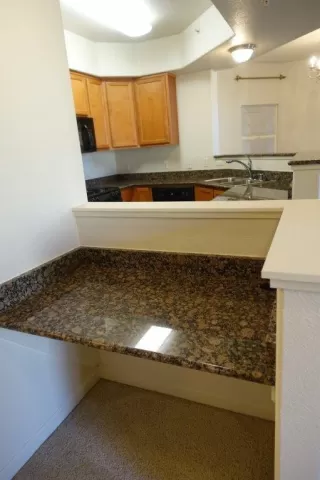 Photo #6: 20010812 Listing