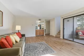 Photo #5: 20010894 Listing