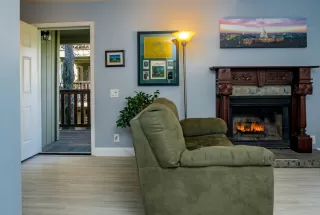 Photo #6: 20011054 Listing