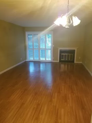 Photo #1: 20011201 Listing