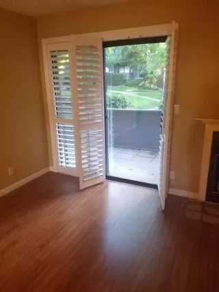 Photo #2: 20011201 Listing