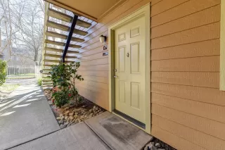 Photo #1: 20011364 Listing