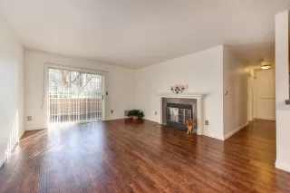 Photo #3: 20011364 Listing