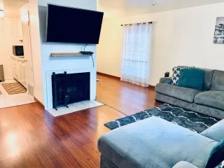 Photo #6: 20012009 Listing