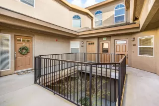 Photo #5: 20012216 Listing