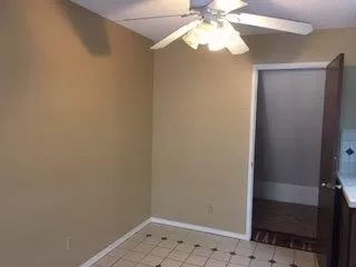 Photo #4: 20012444 Listing