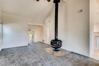 Photo #6: 20013051 Listing