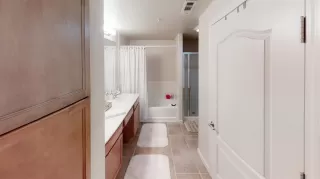 Photo #5: 20013135 Listing 