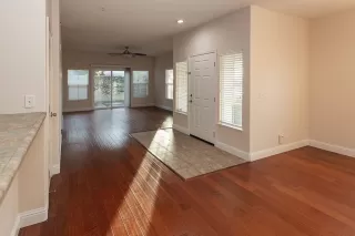 Photo #1: 20013664 Listing