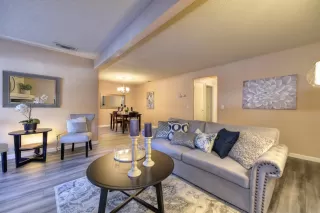 Photo #1: 20013744 Listing