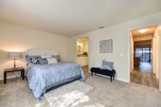 Photo #6: 20013744 Listing