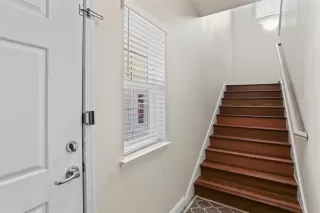 Photo #4: 20013853 Listing