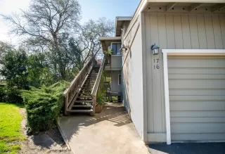 Photo #1: 20014030 Listing