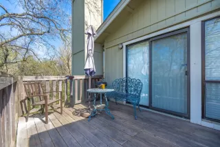 Photo #5: 20014229 Listing