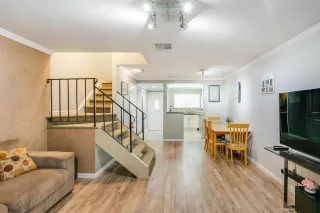 Photo #4: 20014414 Listing