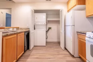 Photo #5: 20014949 Listing 