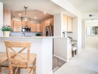 Photo #5: 20015214 Listing