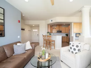 Photo #6: 20015214 Listing