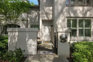 Photo #3: 20015384 Listing