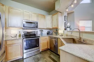 Photo #5: 20015594 Listing