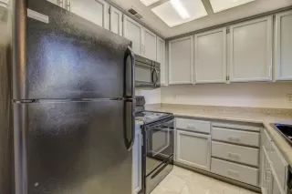 Photo #6: 20015775 Listing