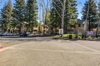 Photo #1: 20015888 Listing