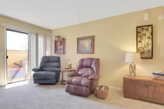 Photo #6: 20015888 Listing
