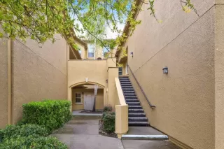 Photo #2: 20015932 Listing