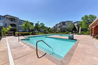 Photo #2: 20016434 Listing