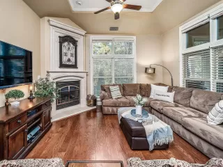 Photo #3: 20016600 Listing