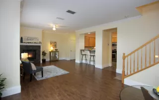 Photo #1: 20017093 Listing