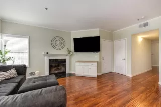 Photo #6: 20017095 Listing 