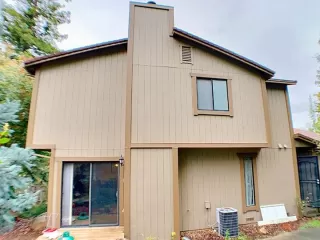 Photo #1: 20017129 Listing