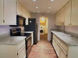 Photo #2: 20017129 Listing