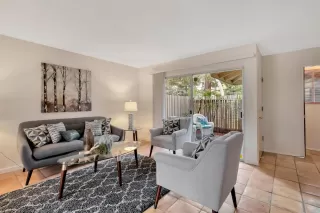 Photo #2: 20017177 Listing