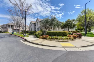 Photo #2: 20017498 Listing