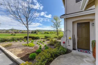 Photo #5: 20017498 Listing