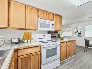 Photo #3: 20017850 Listing