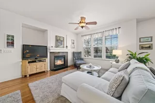 Photo #3: 20018056 Listing