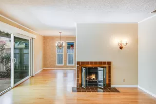 Photo #5: 20018487 Listing