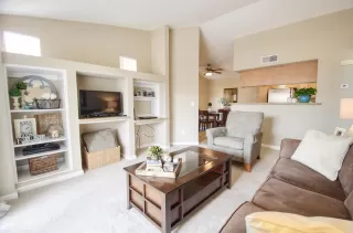Photo #2: 20018694 Listing