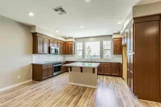 Photo #5: 20018887 Listing