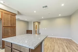 Photo #6: 20018887 Listing