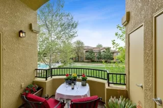 Photo #5: 20019109 Listing