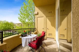 Photo #6: 20019109 Listing