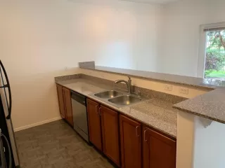 Photo #4: 20019204 Listing