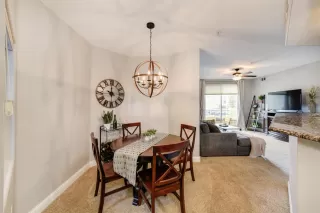 Photo #2: 20019378 Listing