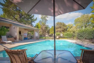 Photo #3: 20019630 Listing