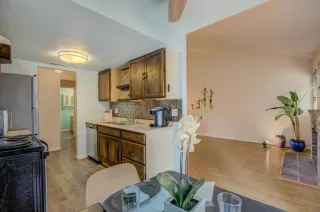 Photo #4: 20019637 Listing